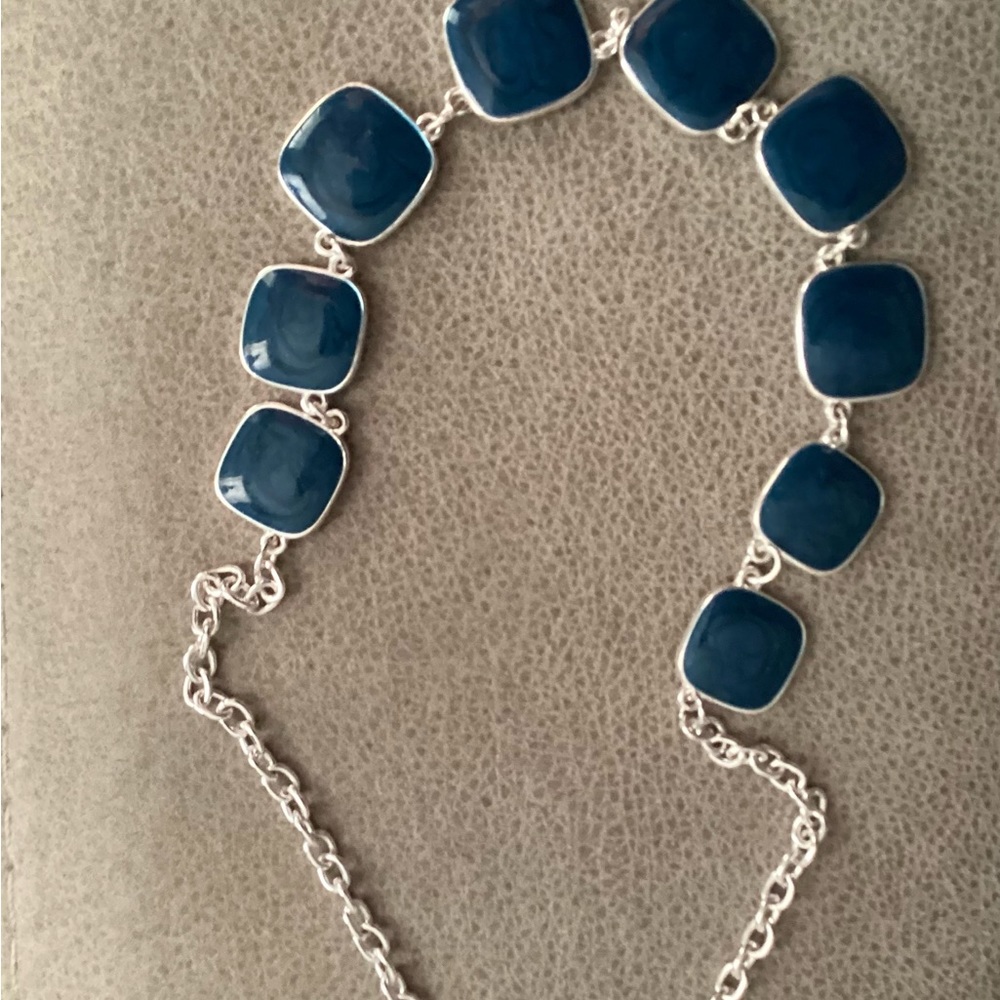 2 silver necklaces - Picture 2 of 4
